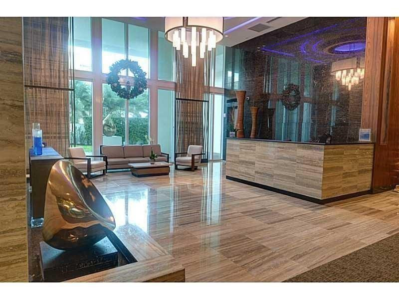 LAS OLAS BEACH CLUB - Residential