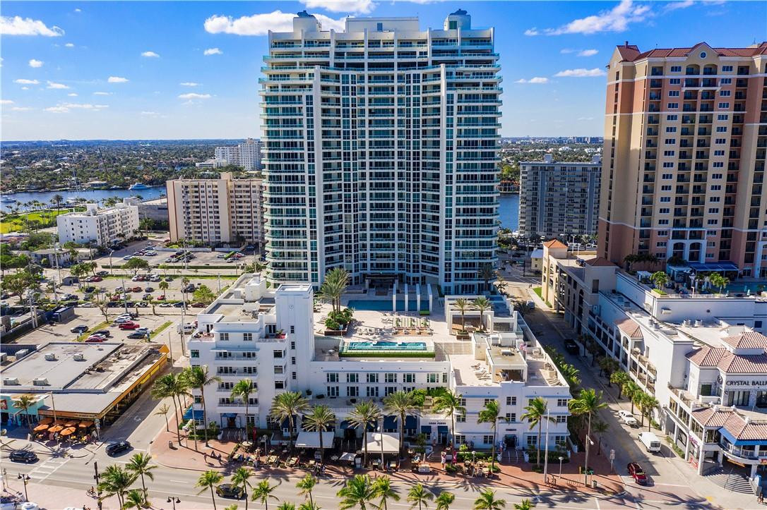 LAS OLAS BEACH CLUB - Residential