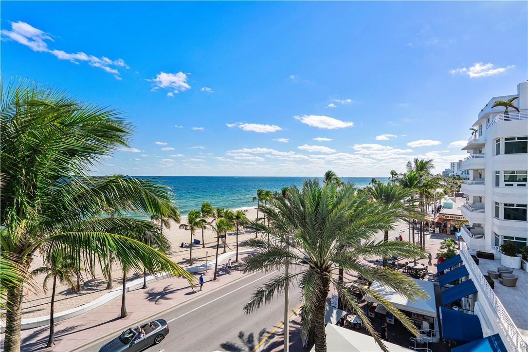 LAS OLAS BEACH CLUB - Residential