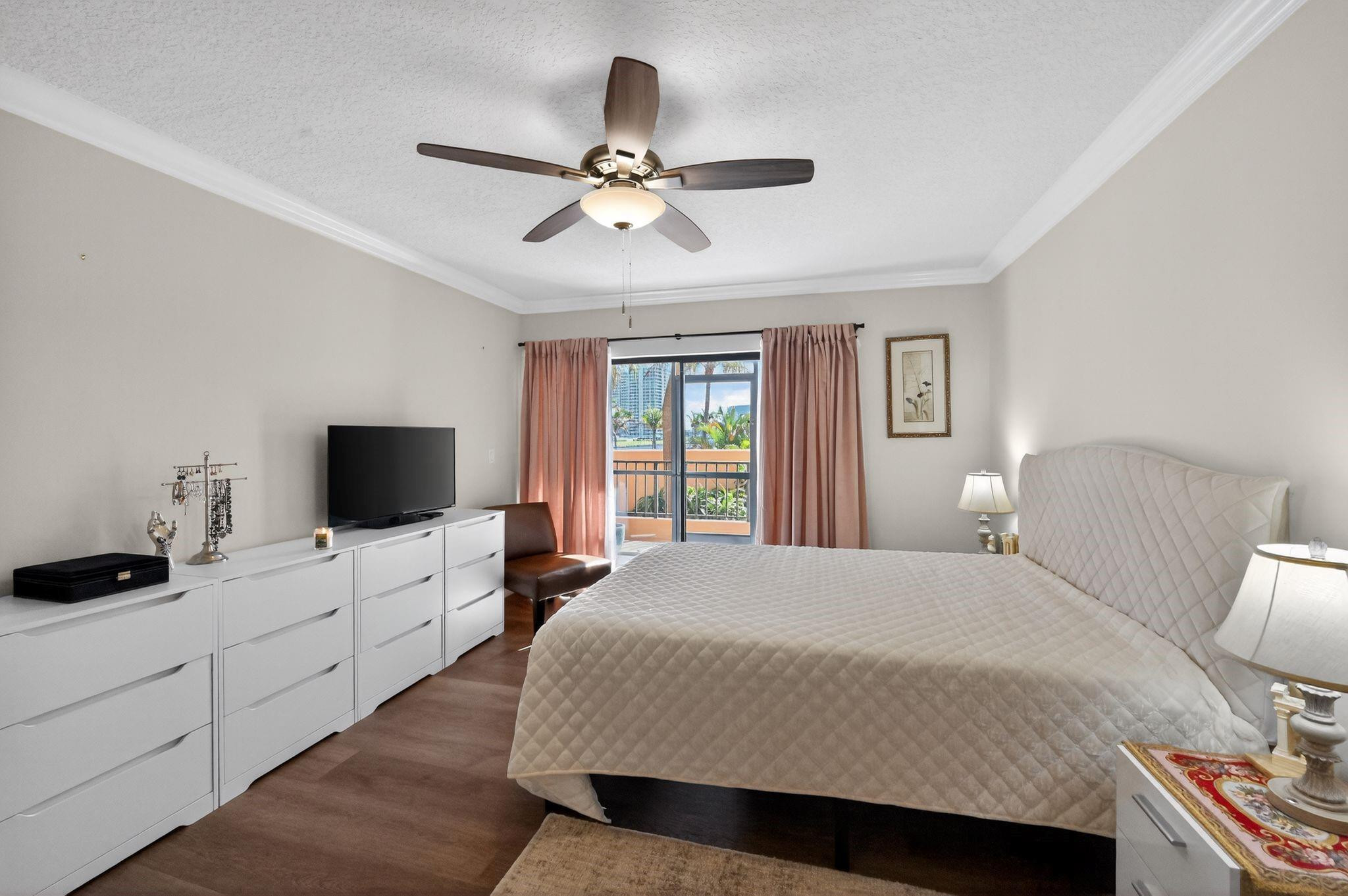 MARINA BAY CONDO - Residential