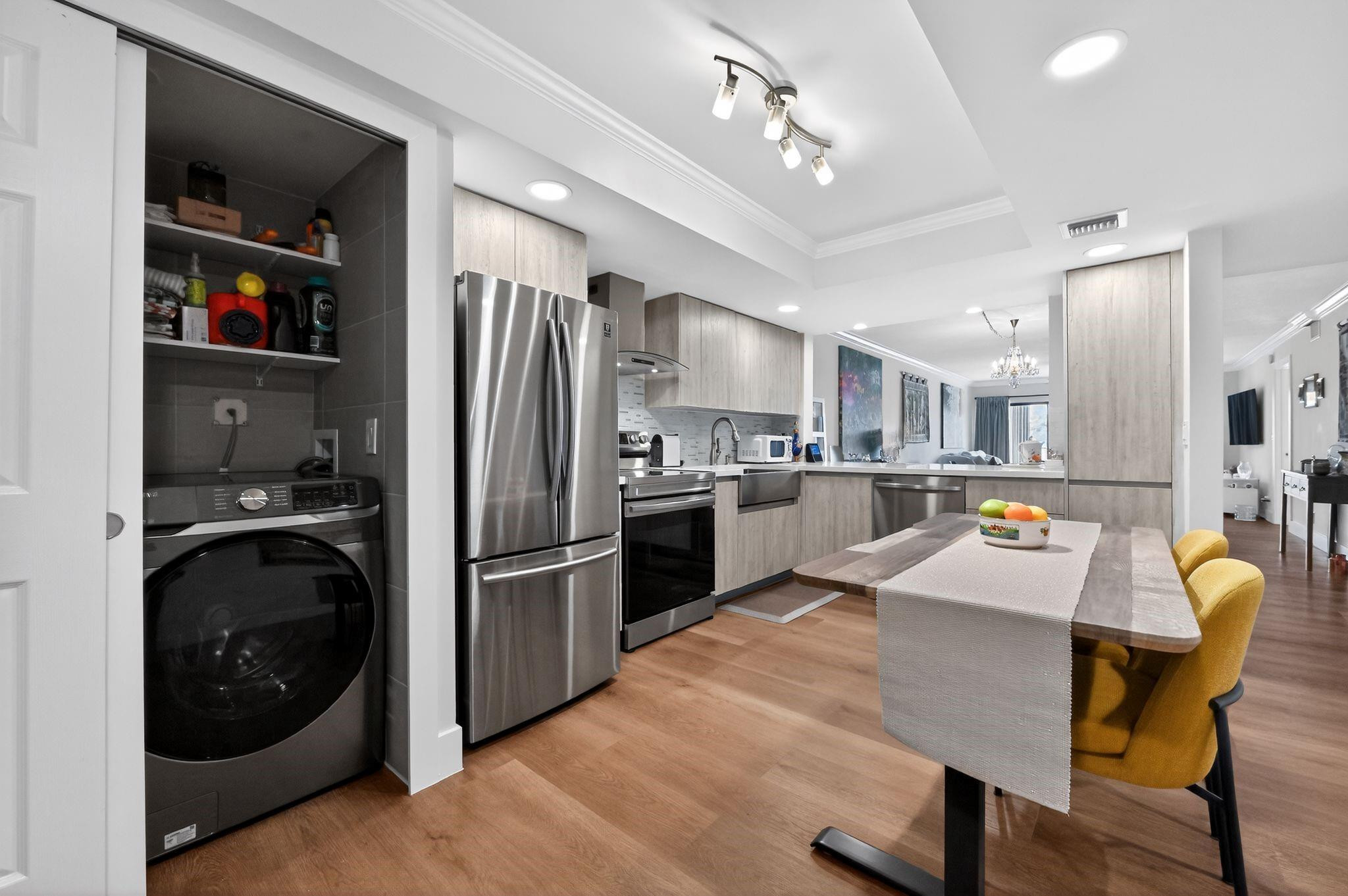 MARINA BAY CONDO - Residential