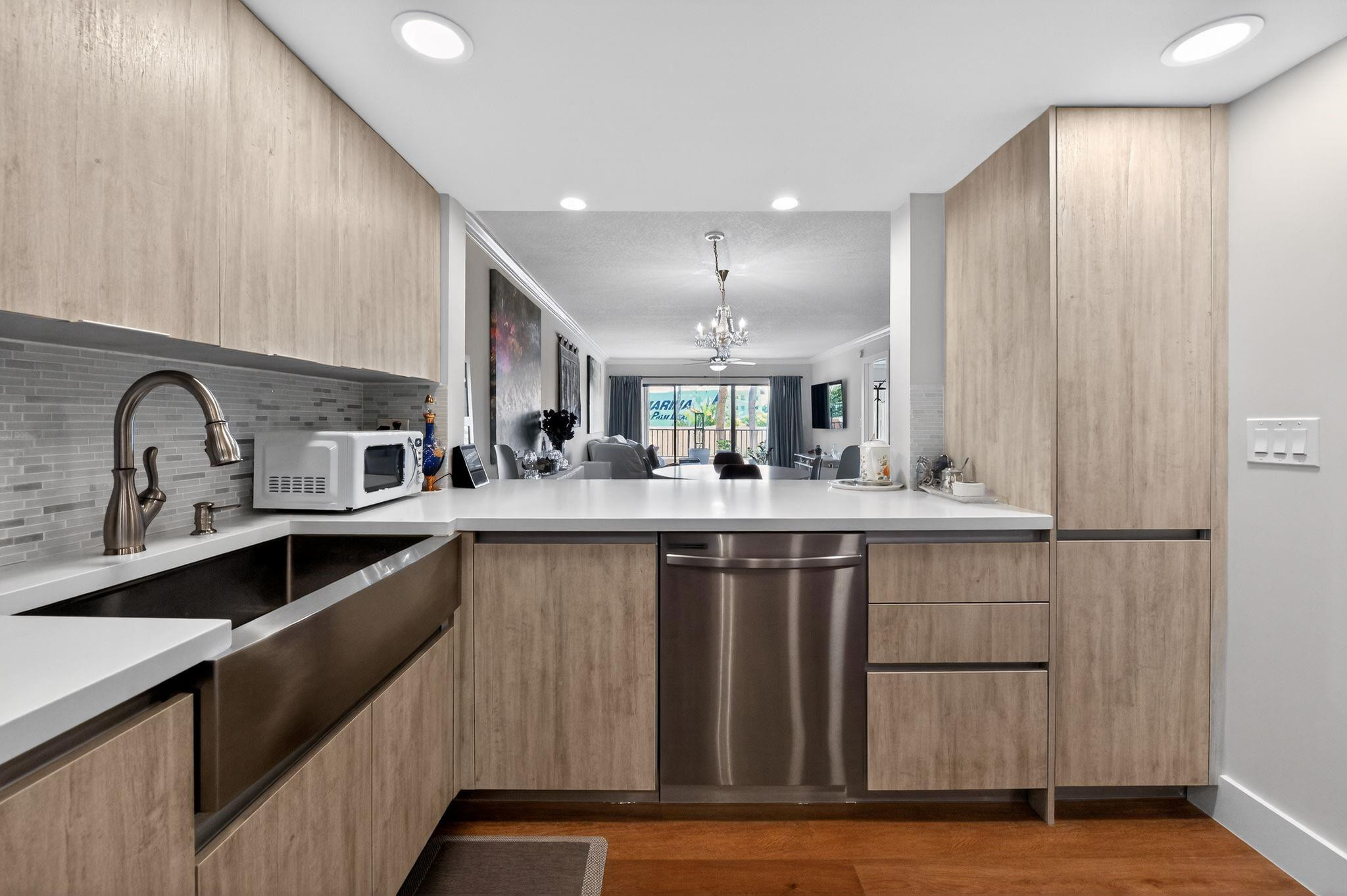 MARINA BAY CONDO - Residential