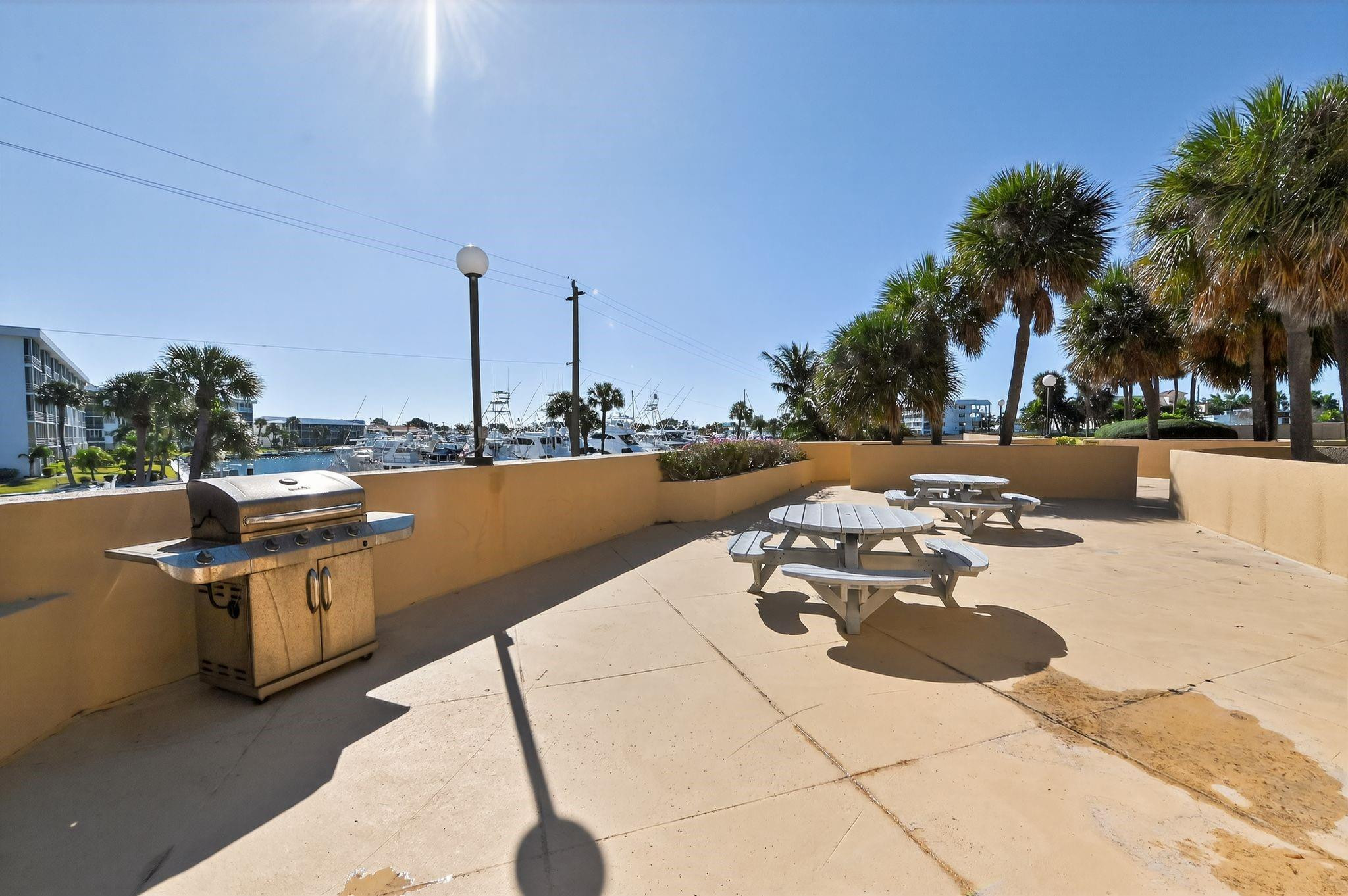 MARINA BAY CONDO - Residential