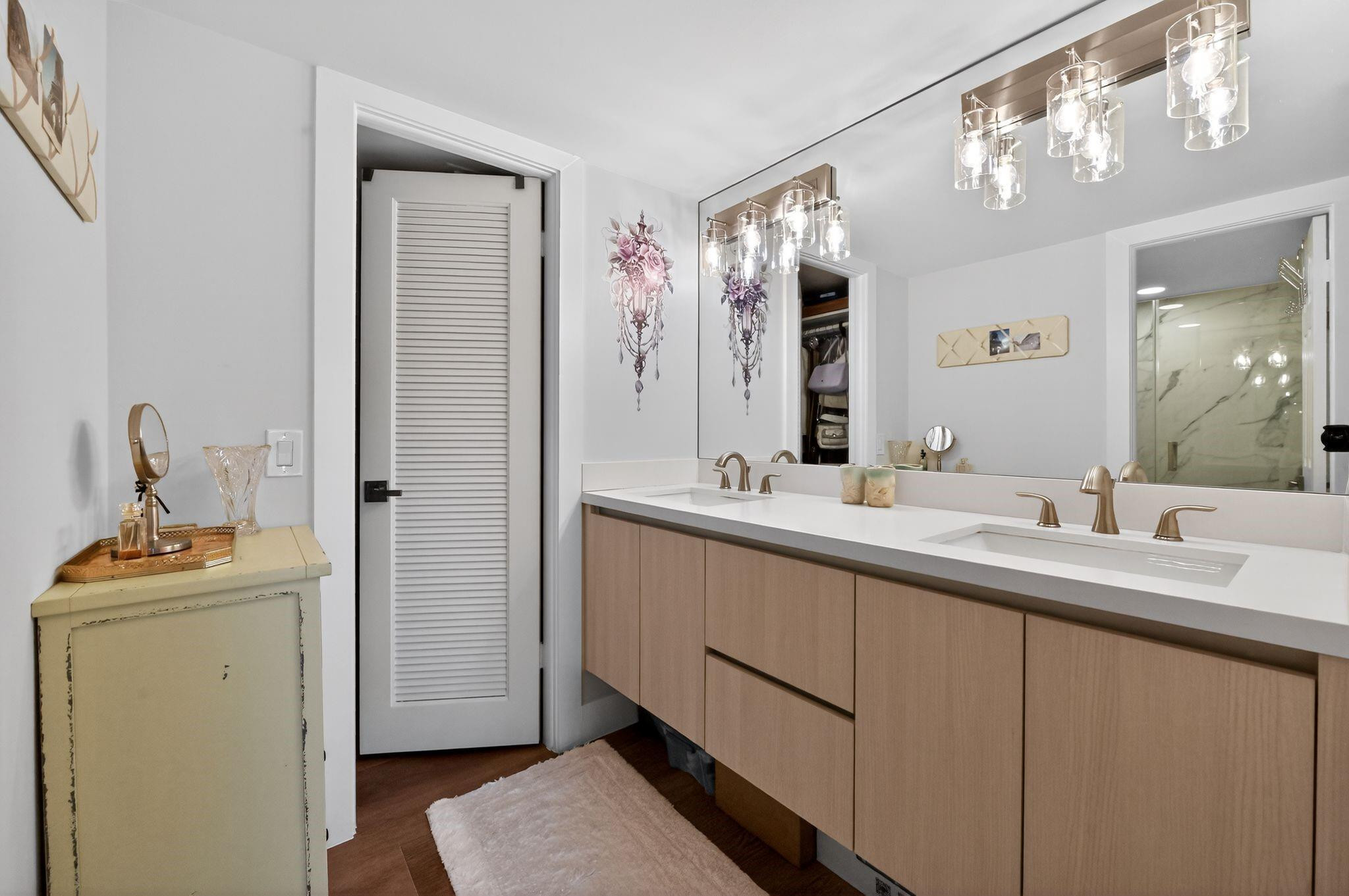 MARINA BAY CONDO - Residential