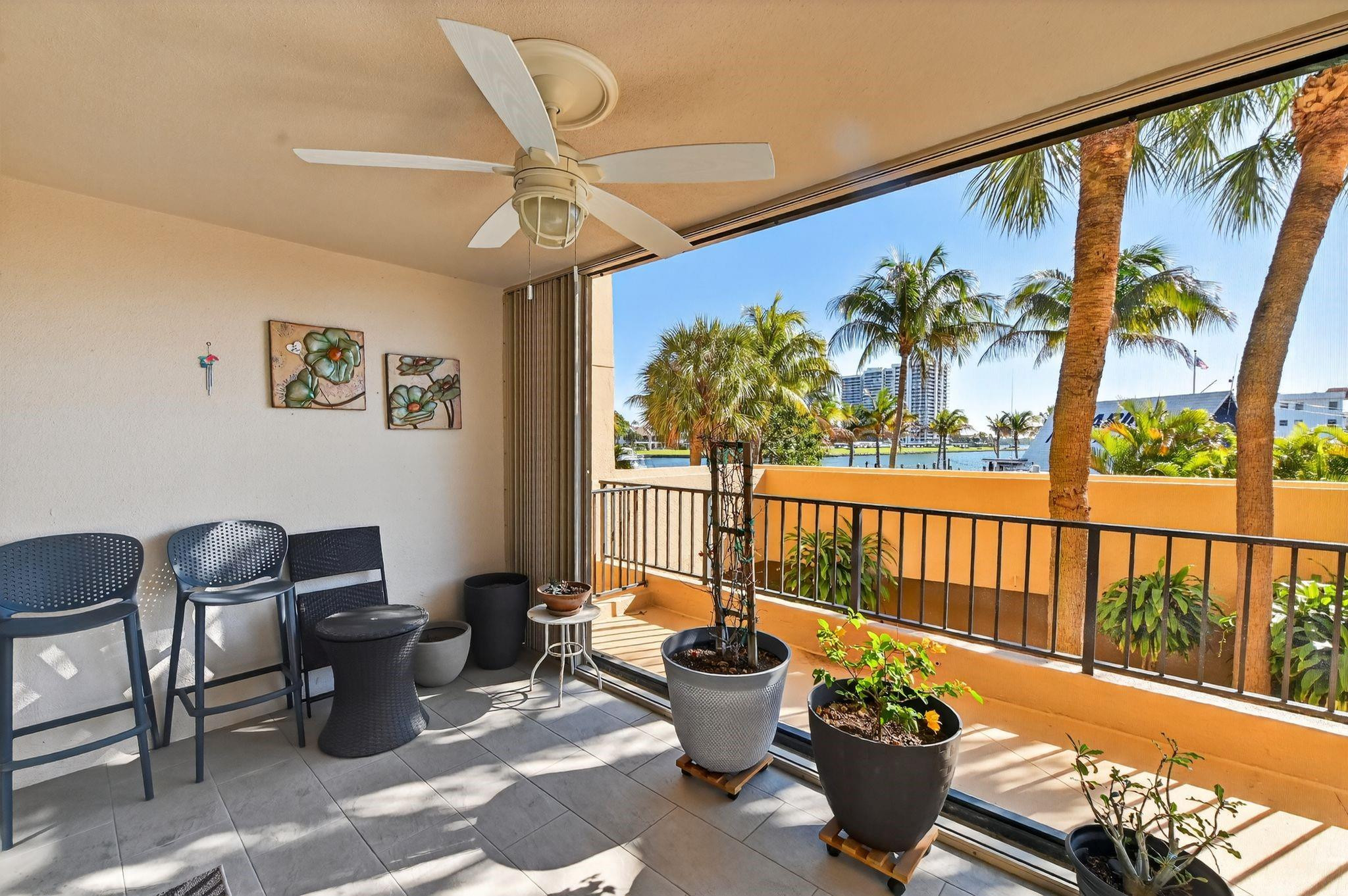 MARINA BAY CONDO - Residential