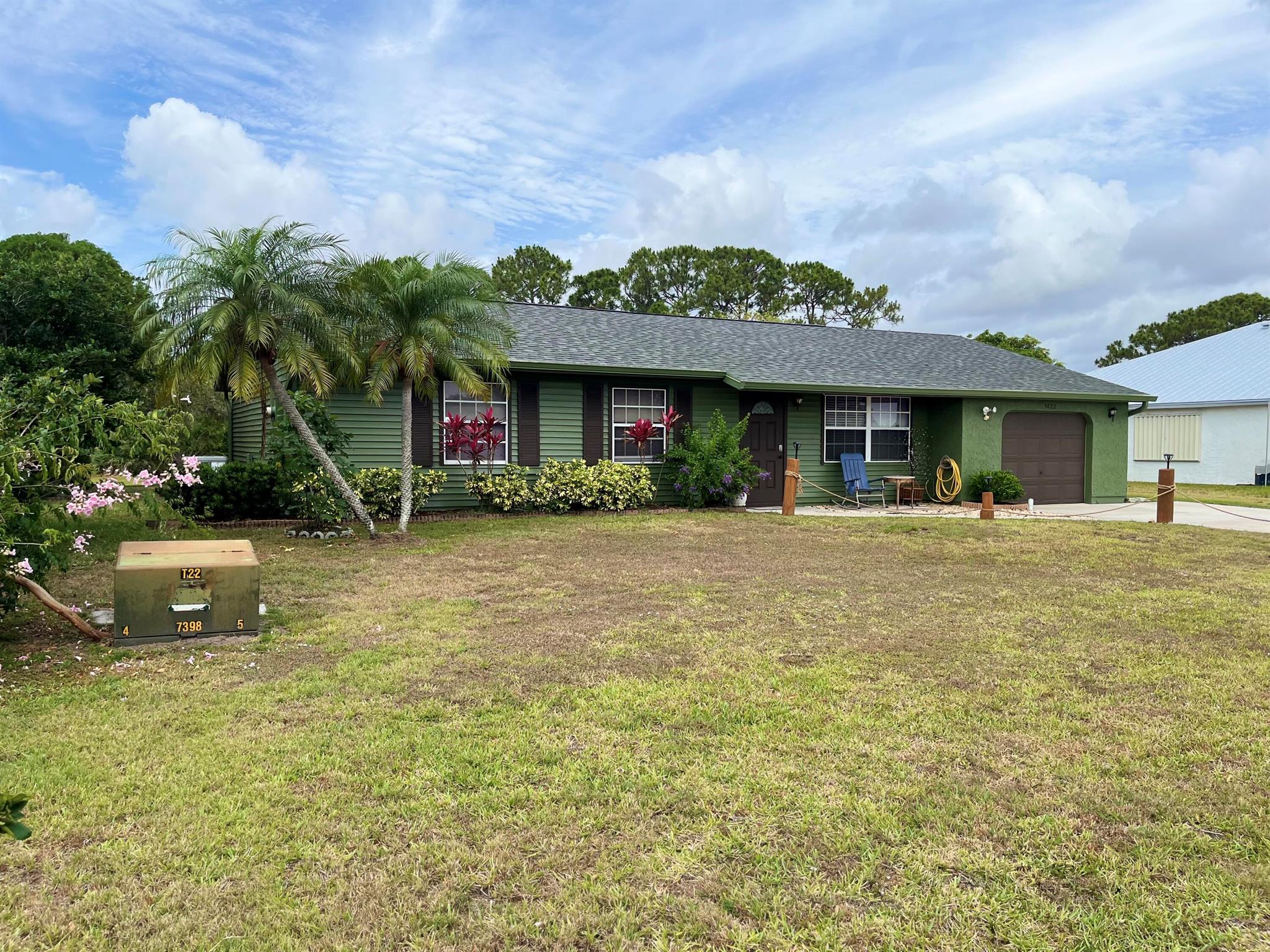 1422 SE Arenson Lane