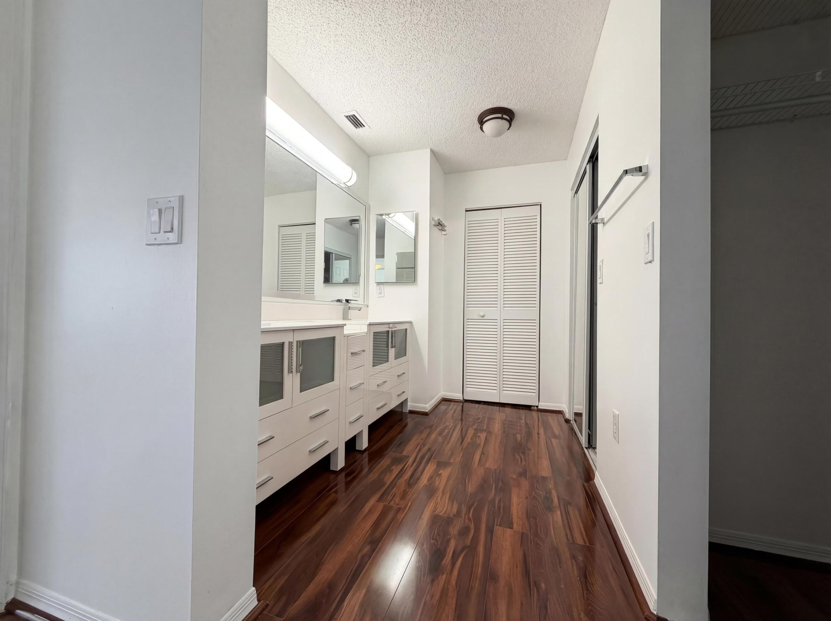 BONAVENTURE 82-43 B - Residential