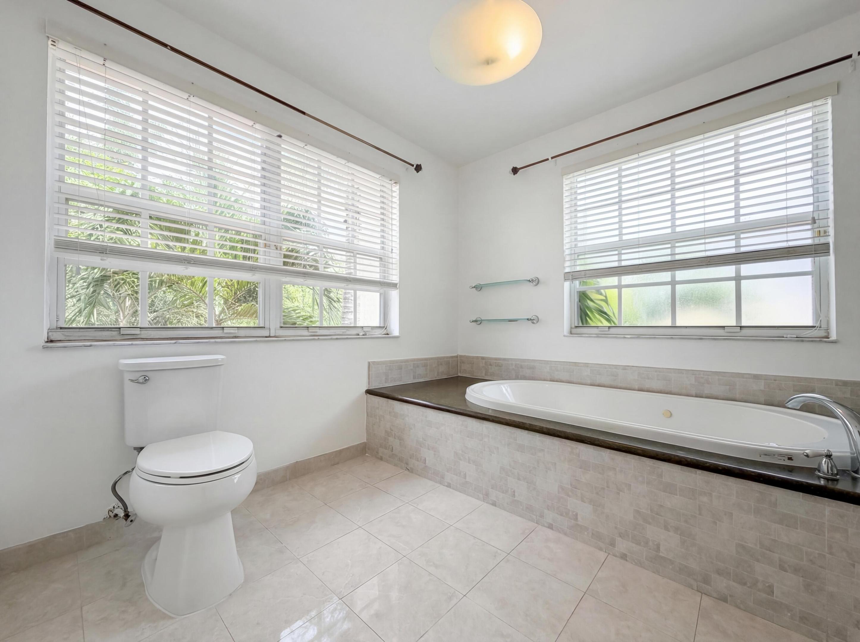 BONAVENTURE 82-43 B - Residential