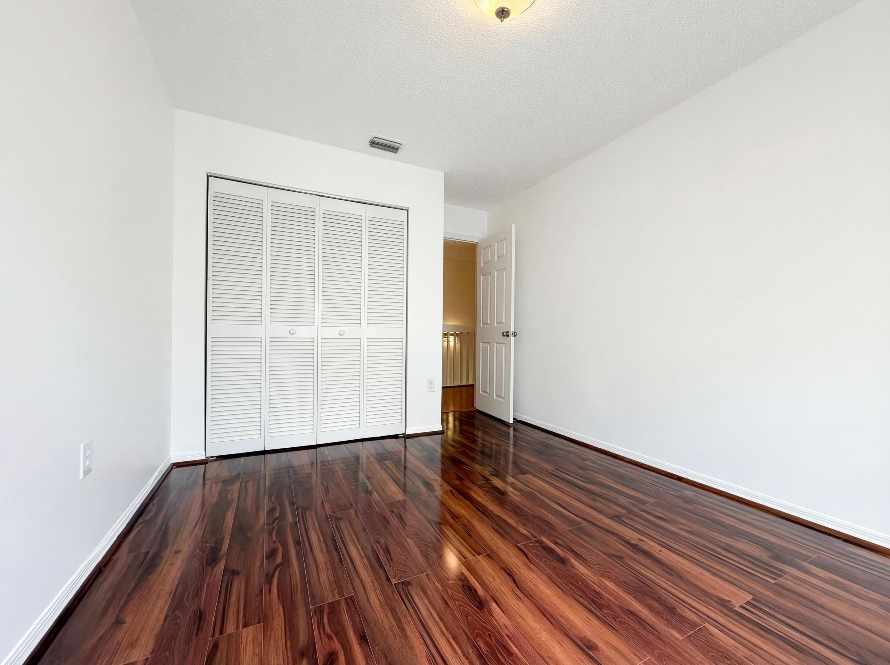 BONAVENTURE 82-43 B - Residential