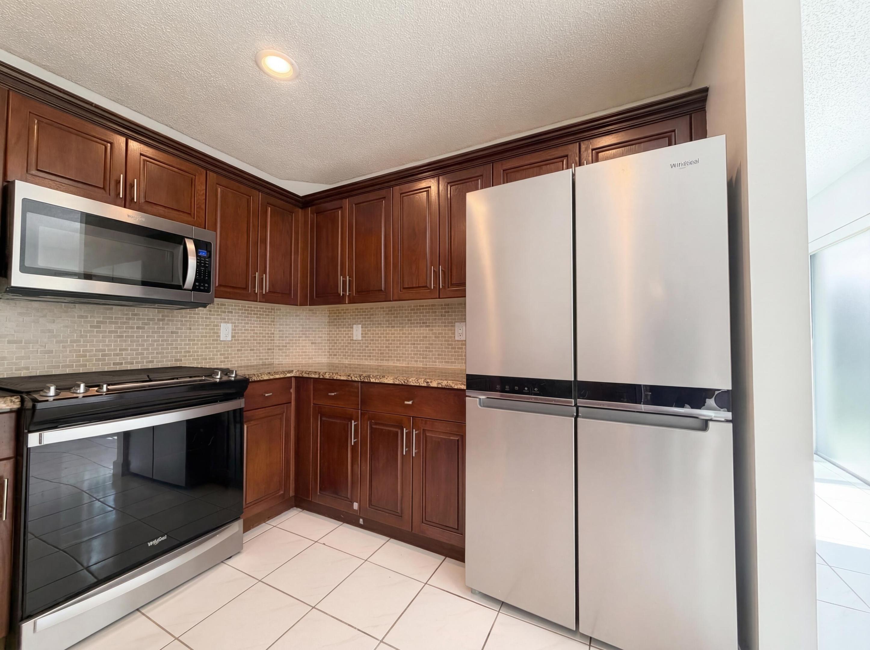 BONAVENTURE 82-43 B - Residential