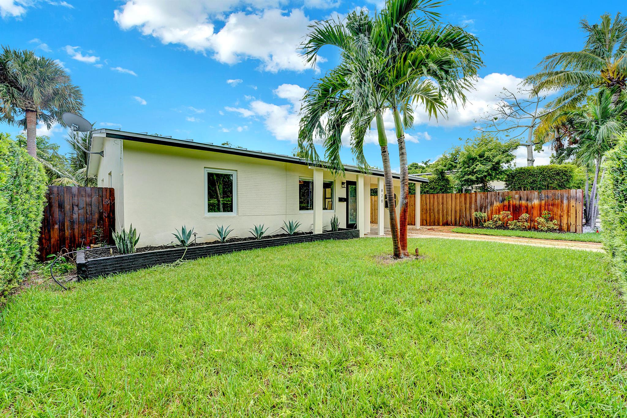 820 NE 17th Street