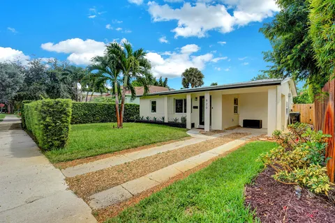 820 NE 17th Street, Fort Lauderdale, FL 33305 - MLS#: R11054529