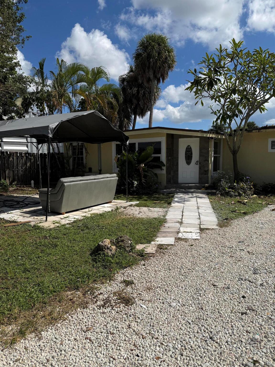 SOUTHERN BLVD PINES - Residential Lease