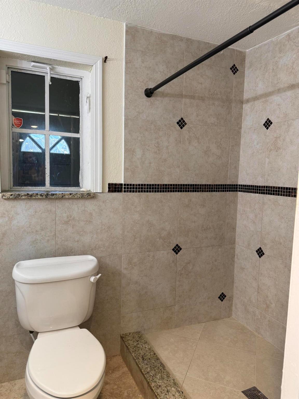 SOUTHERN BLVD PINES - Residential Lease