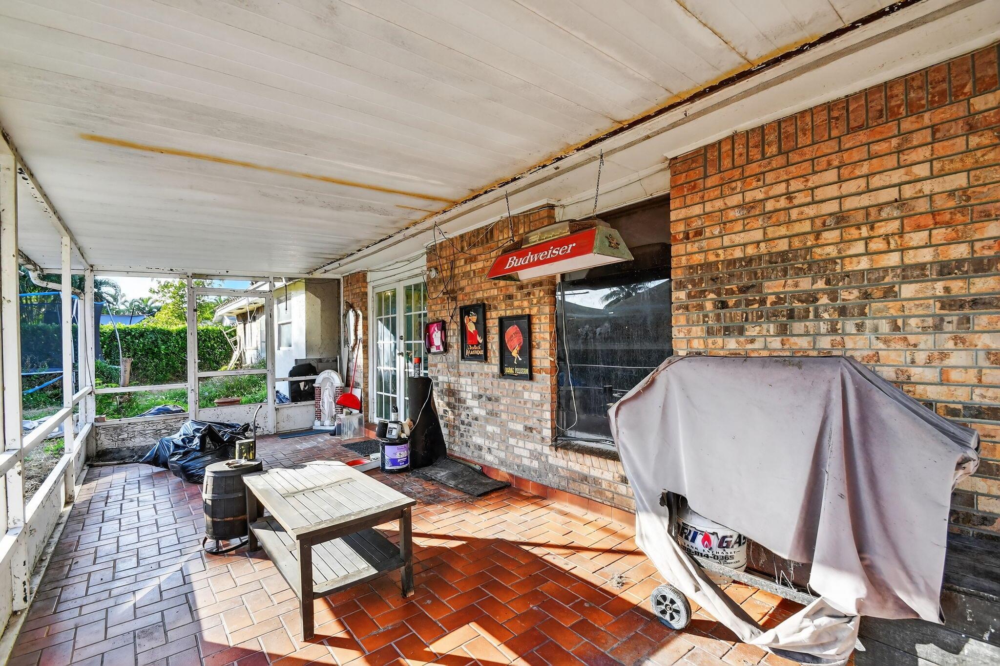 LAKE CLARKE TERR - Residential