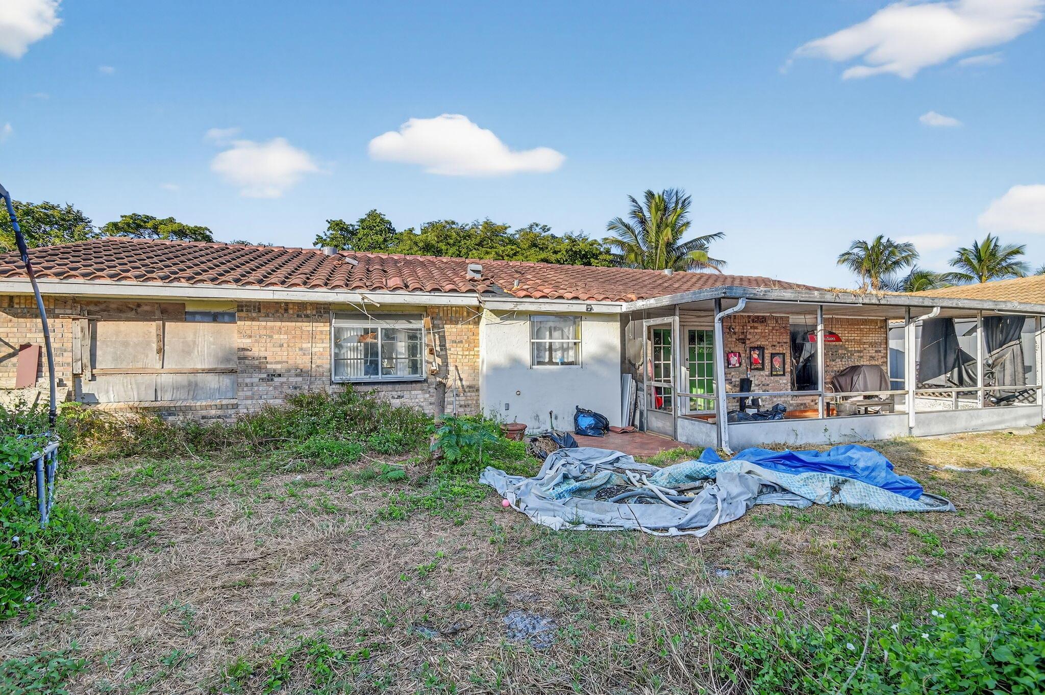 LAKE CLARKE TERR - Residential