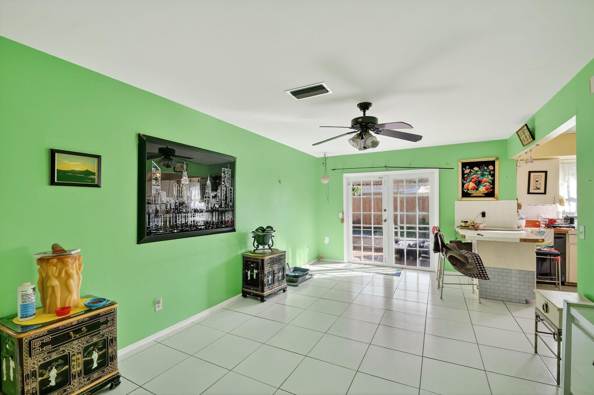 LAKE CLARKE TERR - Residential