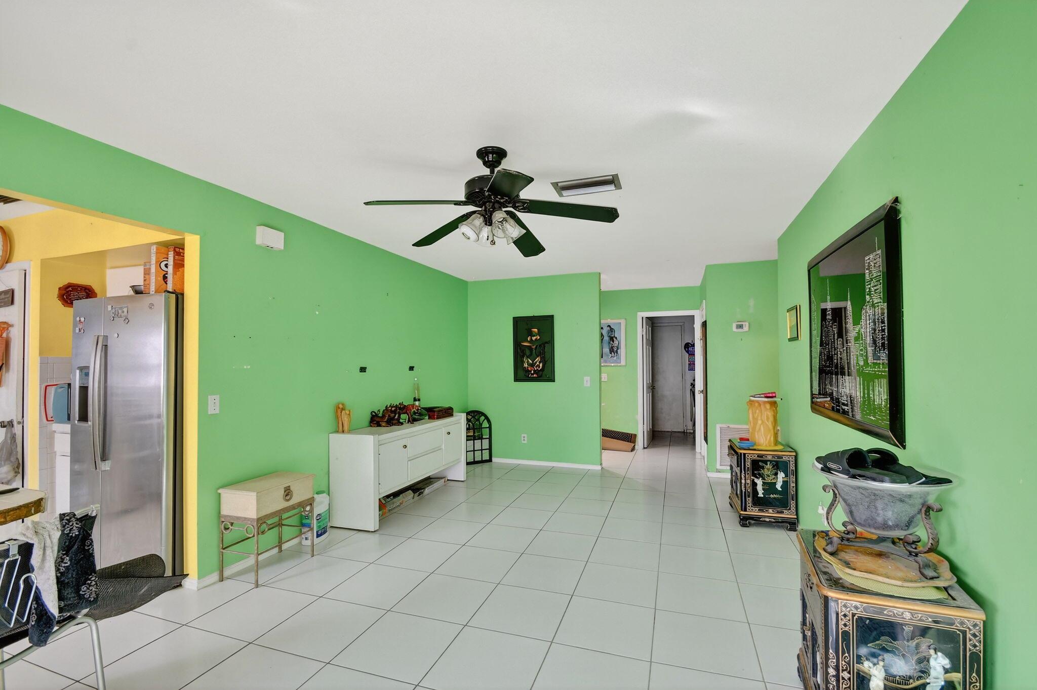 LAKE CLARKE TERR - Residential