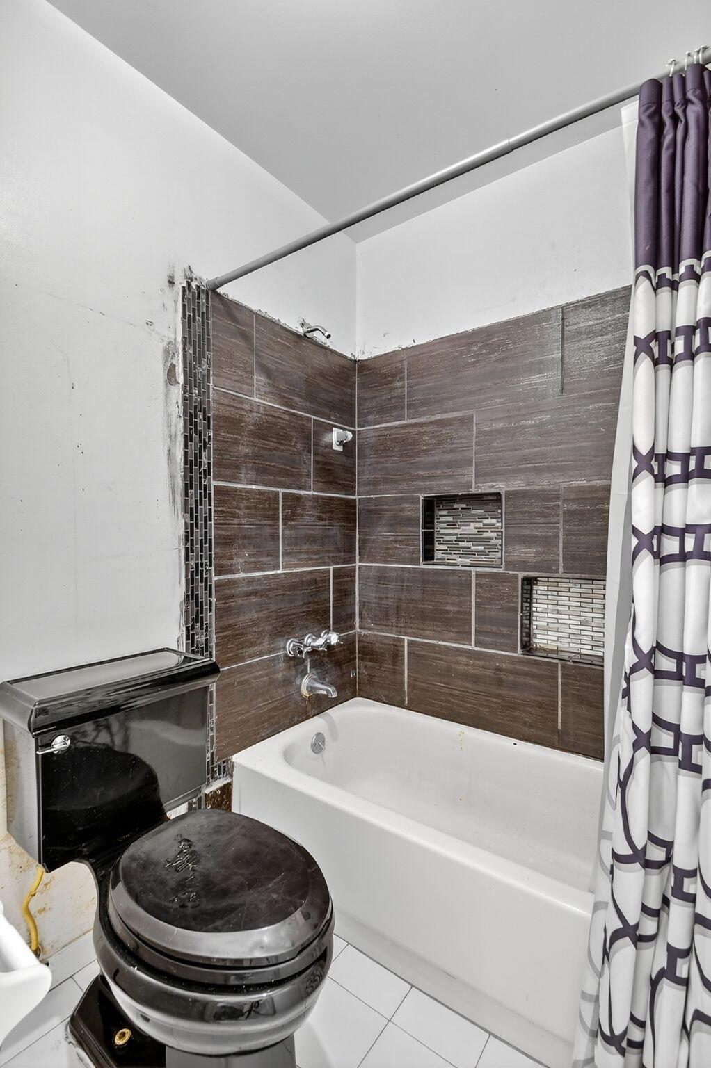 LAKE CLARKE TERR - Residential