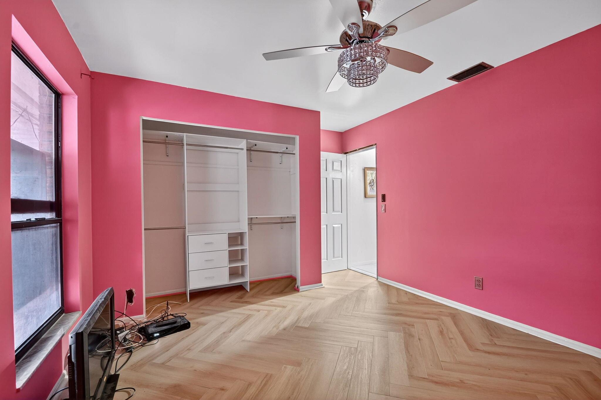 LAKE CLARKE TERR - Residential