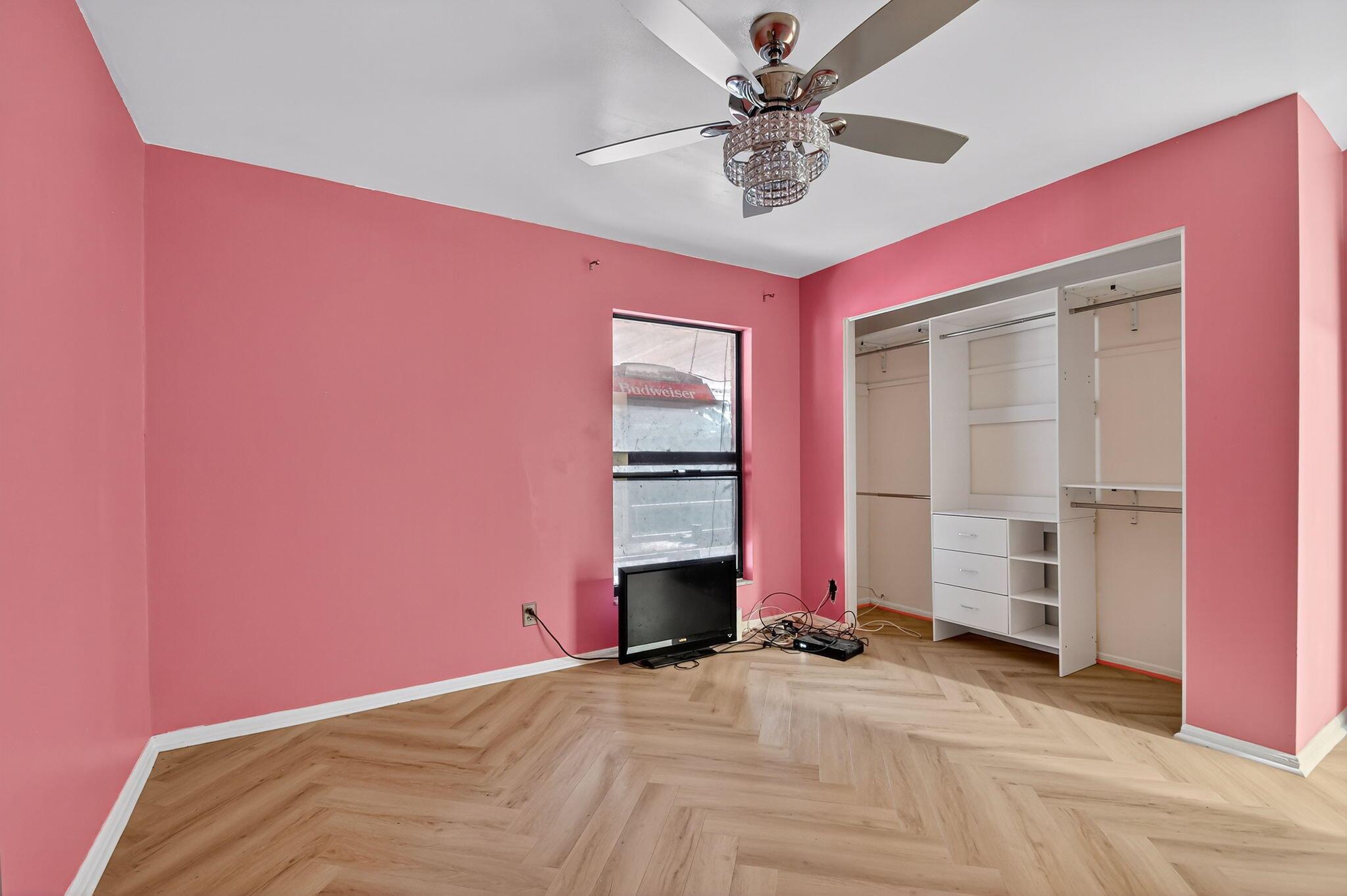 LAKE CLARKE TERR - Residential