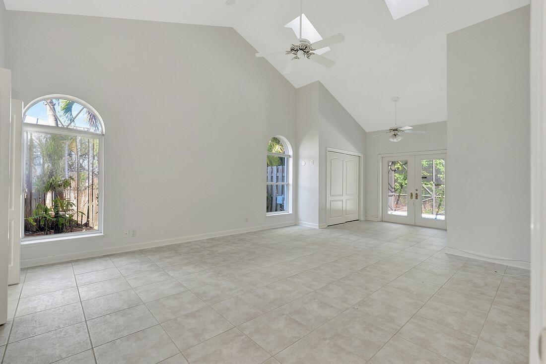 OLYMPUS - Residential