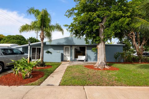 1403 W Broome Street Lantana FL 33462