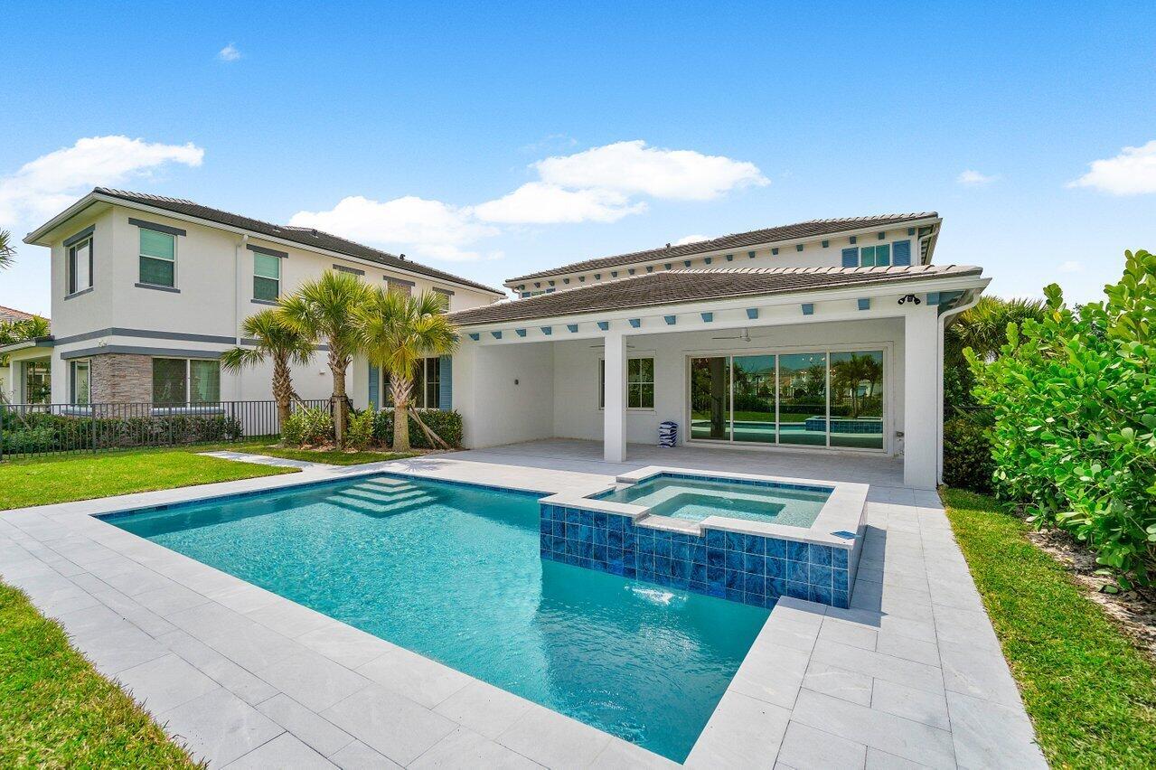 12289 Waterstone Circle