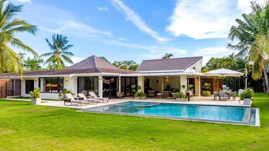 Los Lagos, Casa de Campo, - Residential Lease