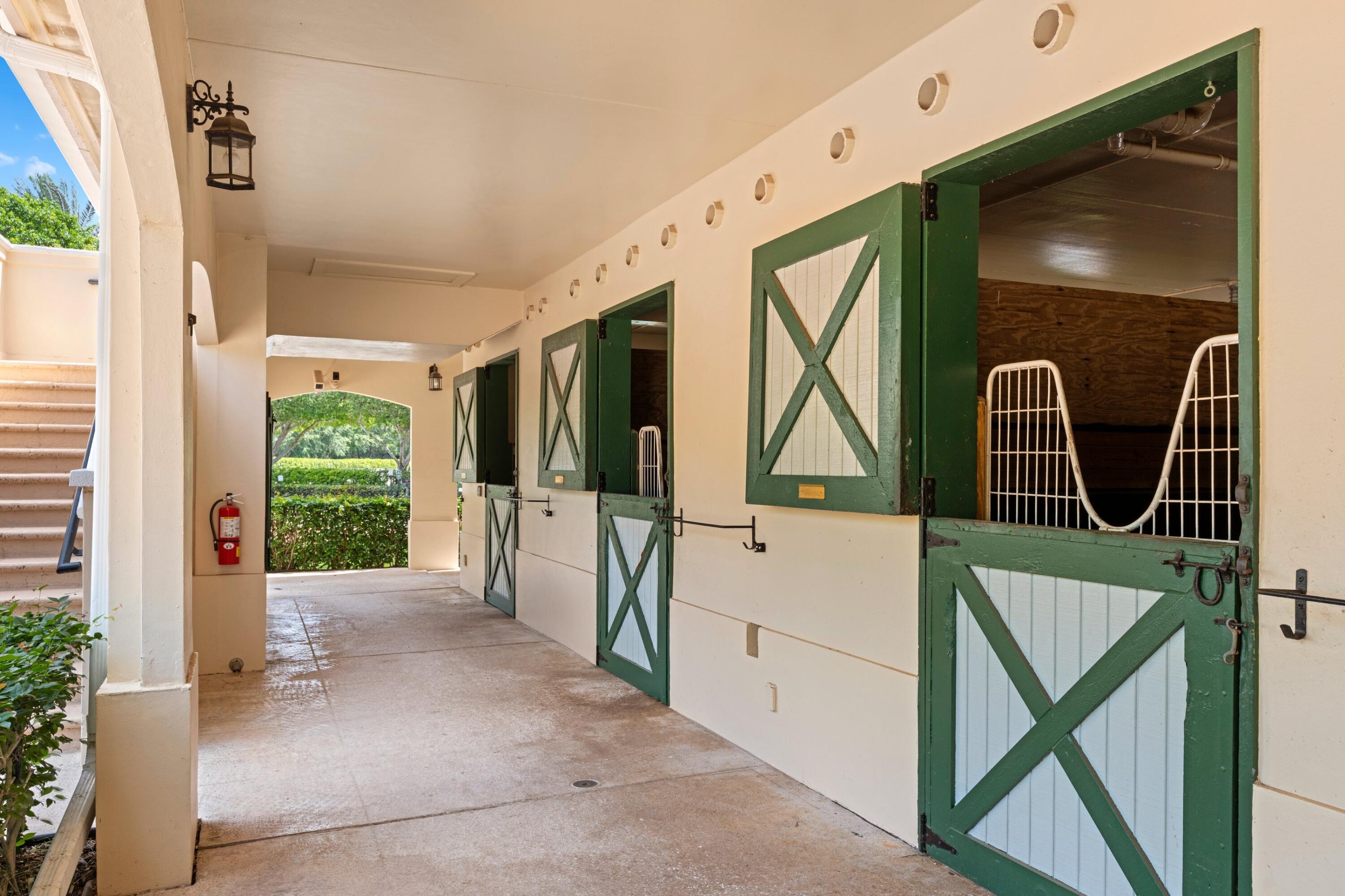 PALM BEACH POLO EQUESTRIAN CLUB - Residential