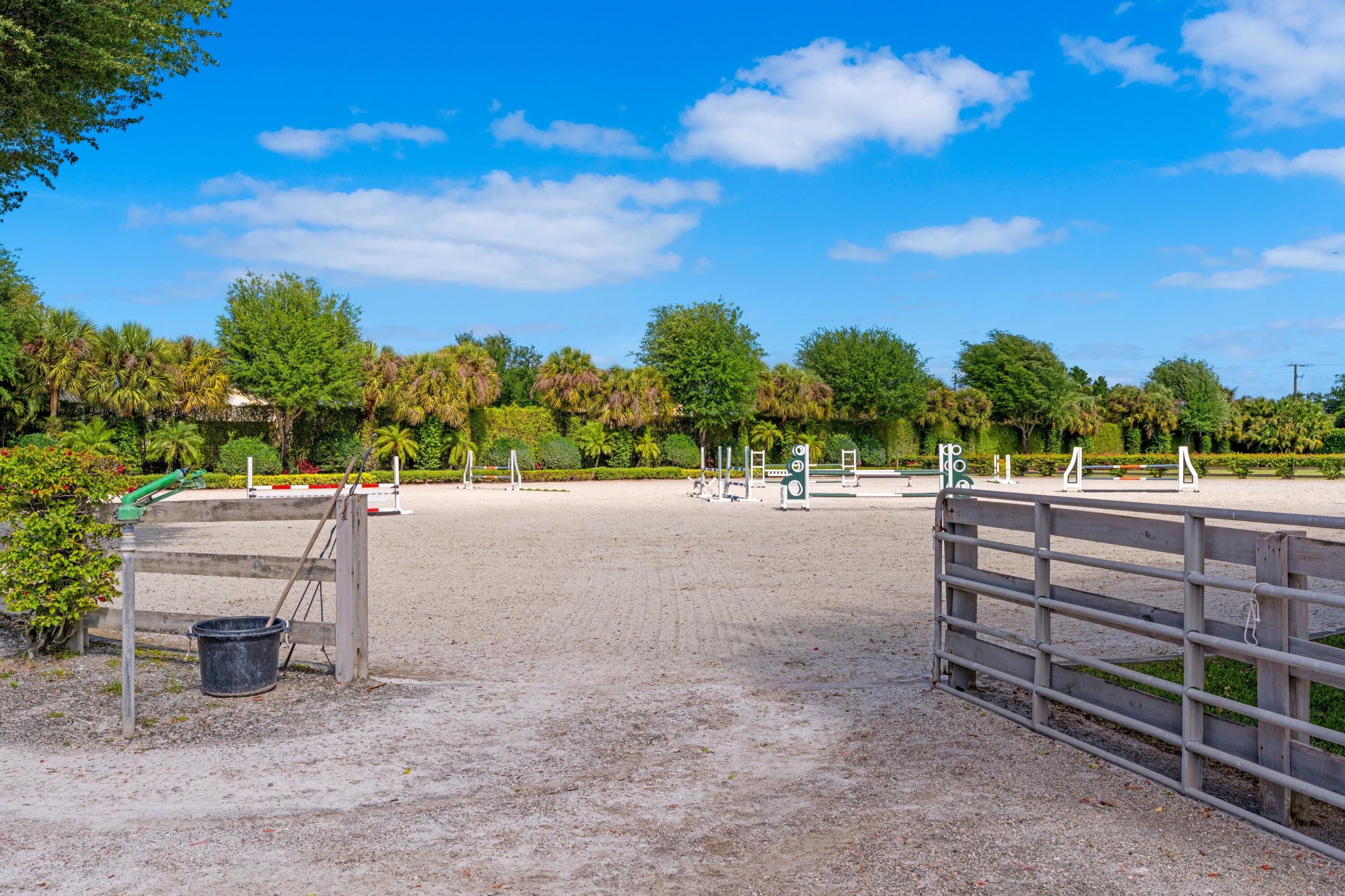 PALM BEACH POLO EQUESTRIAN CLUB - Residential