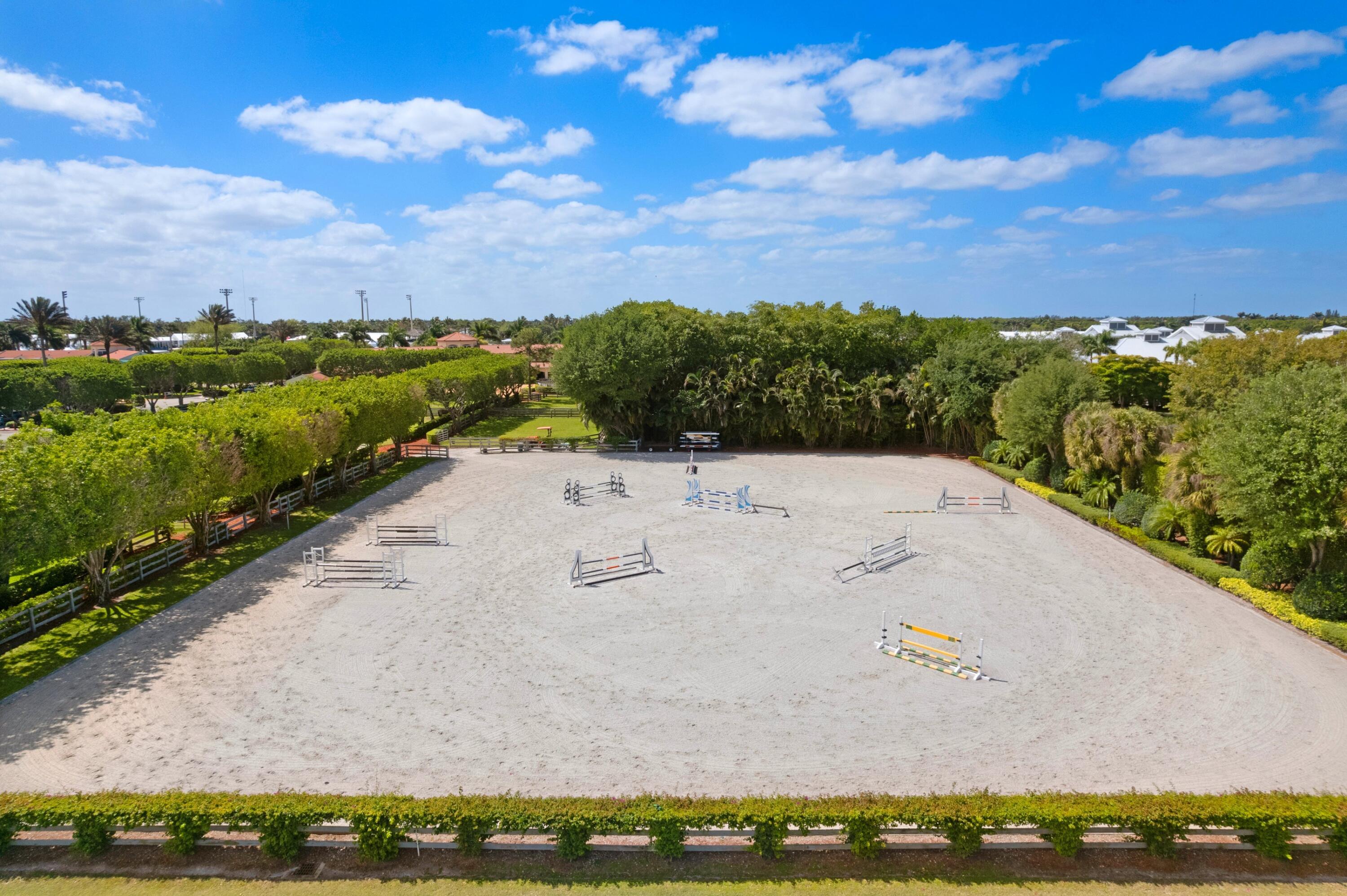 PALM BEACH POLO EQUESTRIAN CLUB - Residential