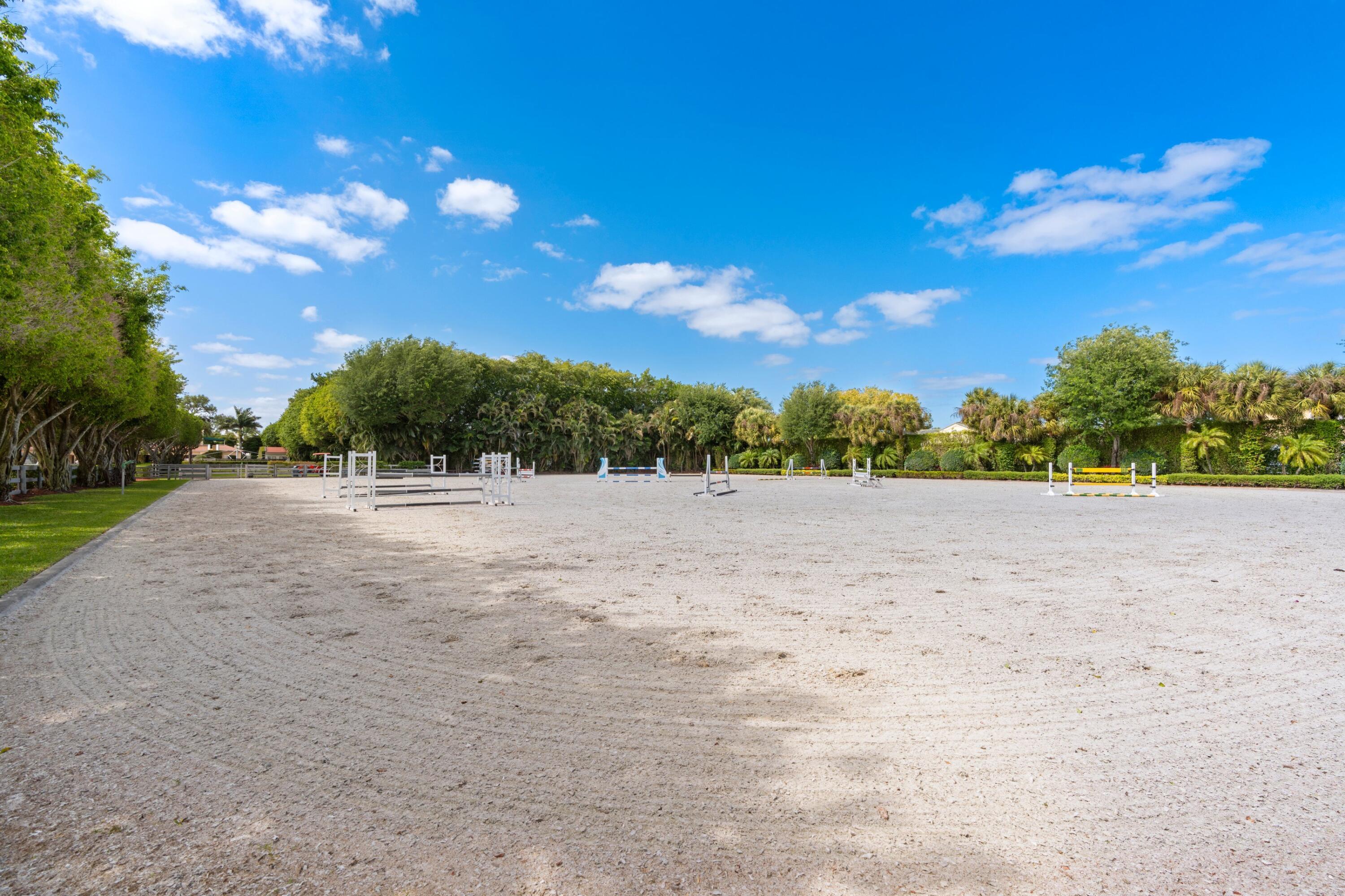 PALM BEACH POLO EQUESTRIAN CLUB - Residential