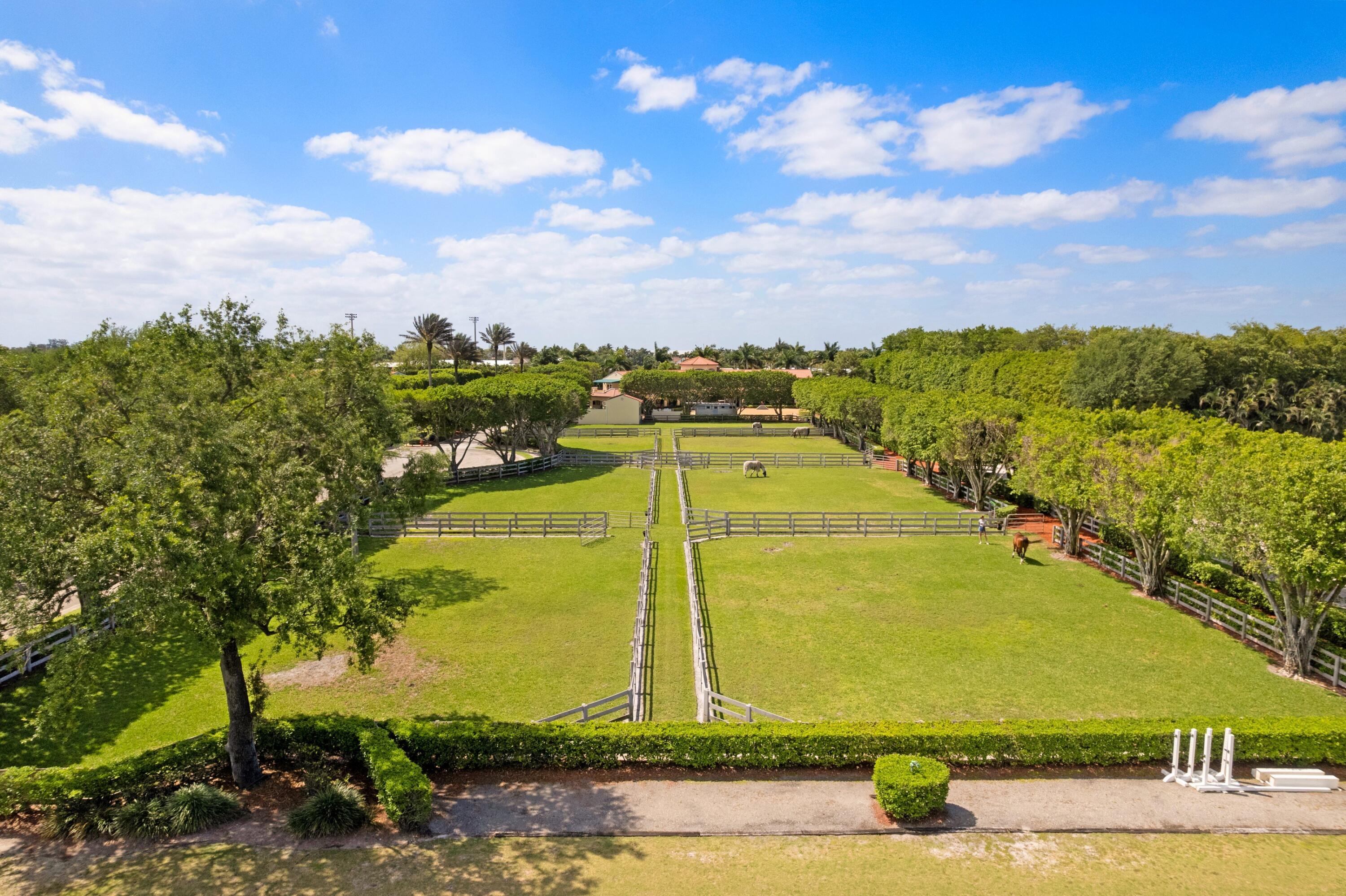 PALM BEACH POLO EQUESTRIAN CLUB - Residential