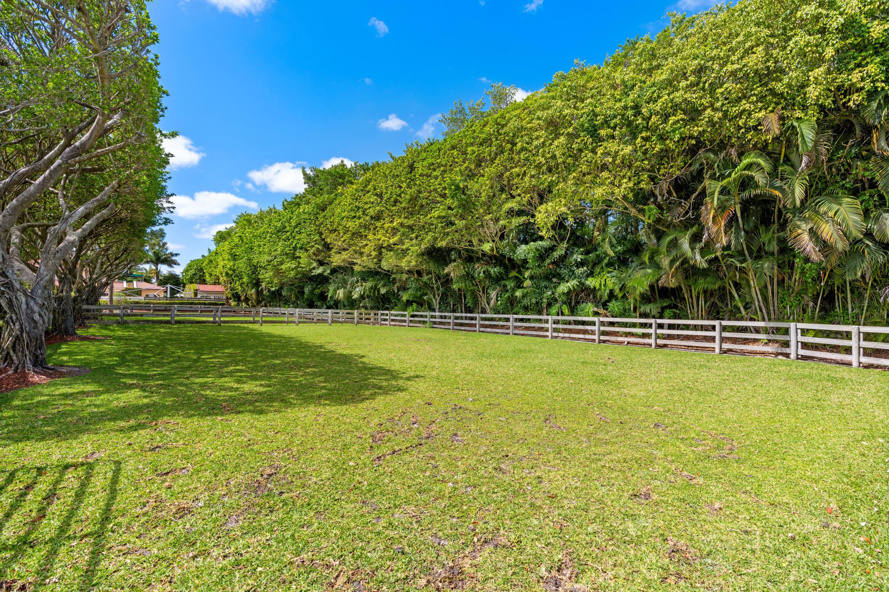 PALM BEACH POLO EQUESTRIAN CLUB - Residential