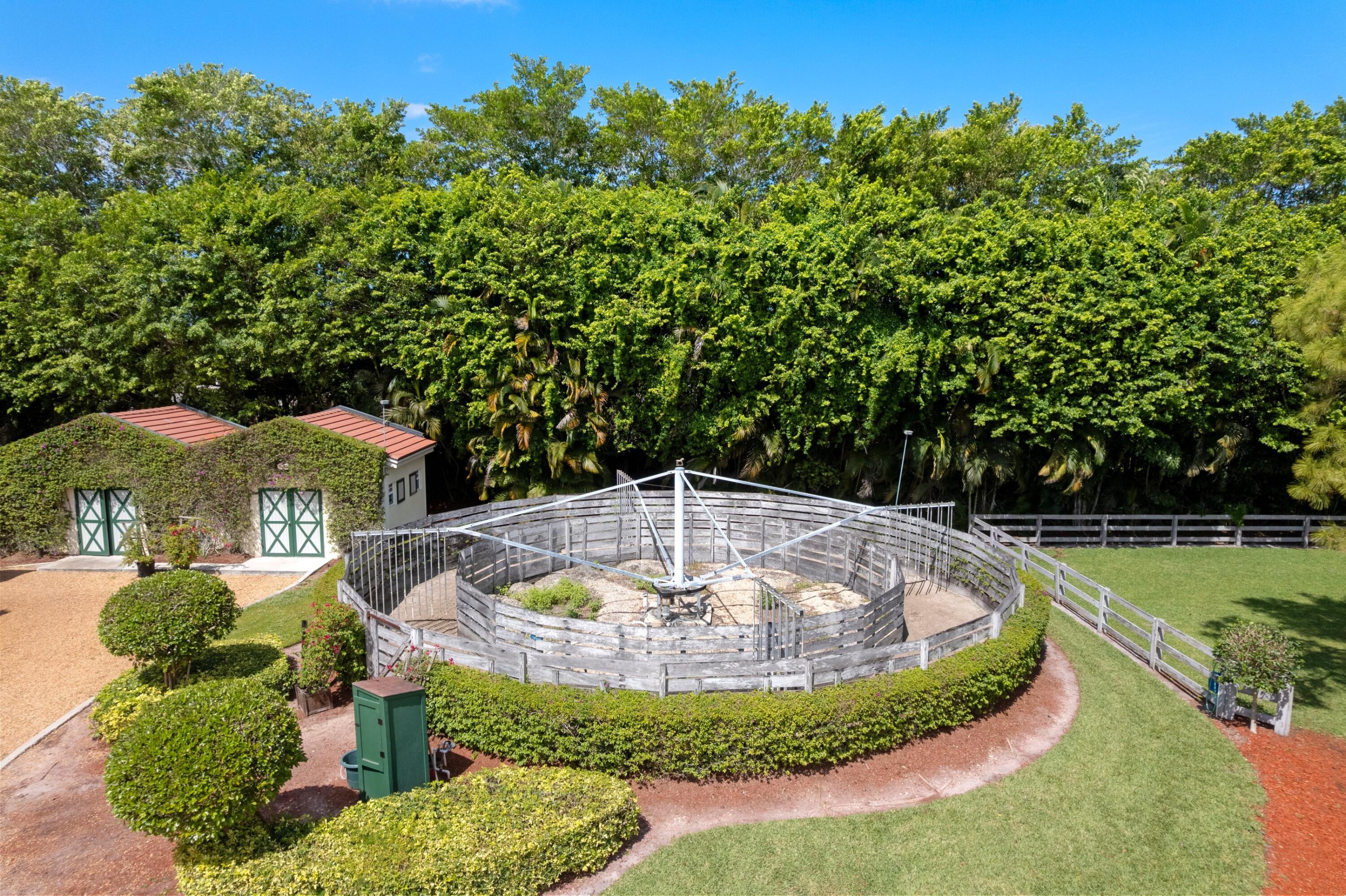 PALM BEACH POLO EQUESTRIAN CLUB - Residential