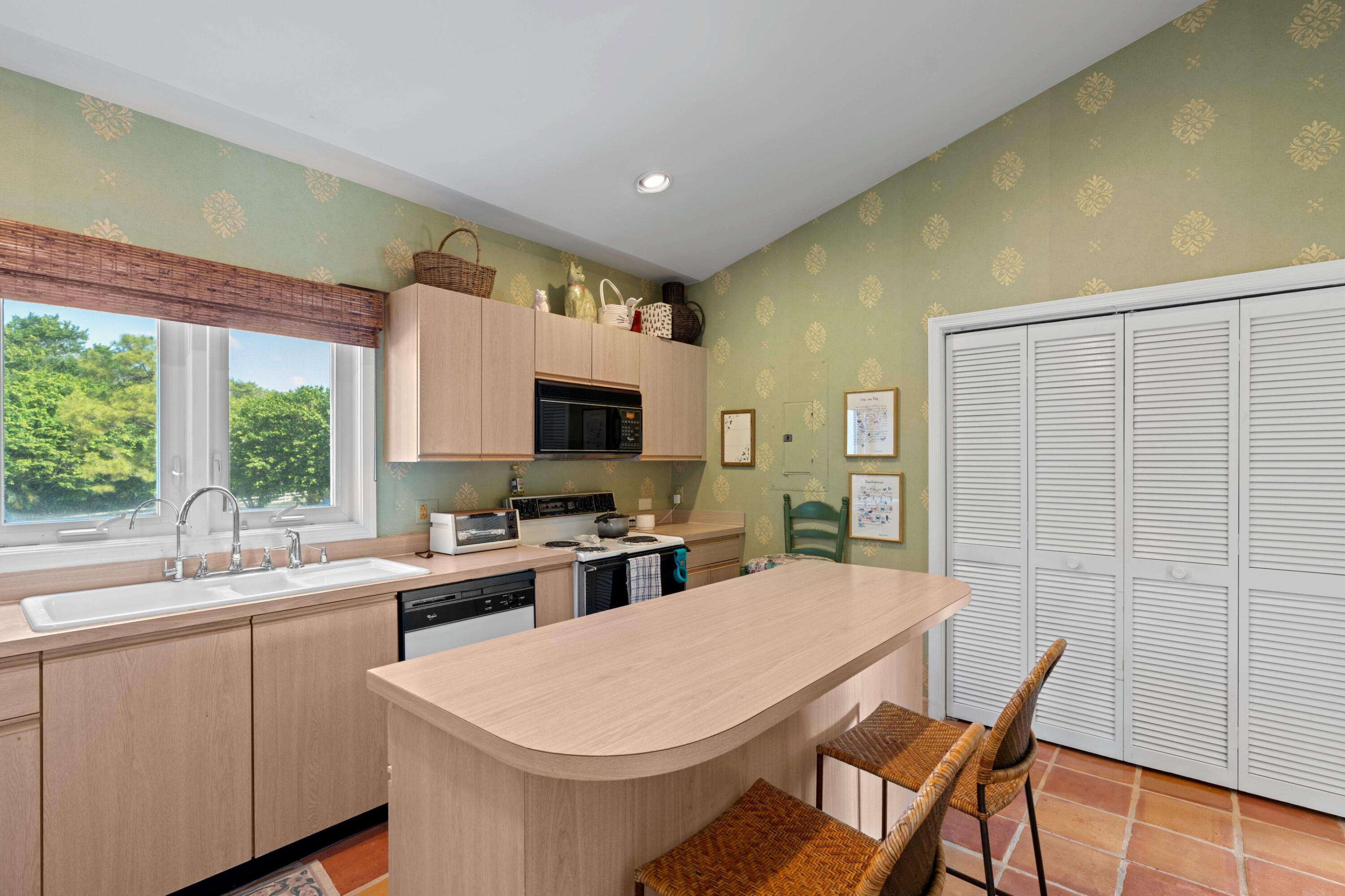 PALM BEACH POLO EQUESTRIAN CLUB - Residential