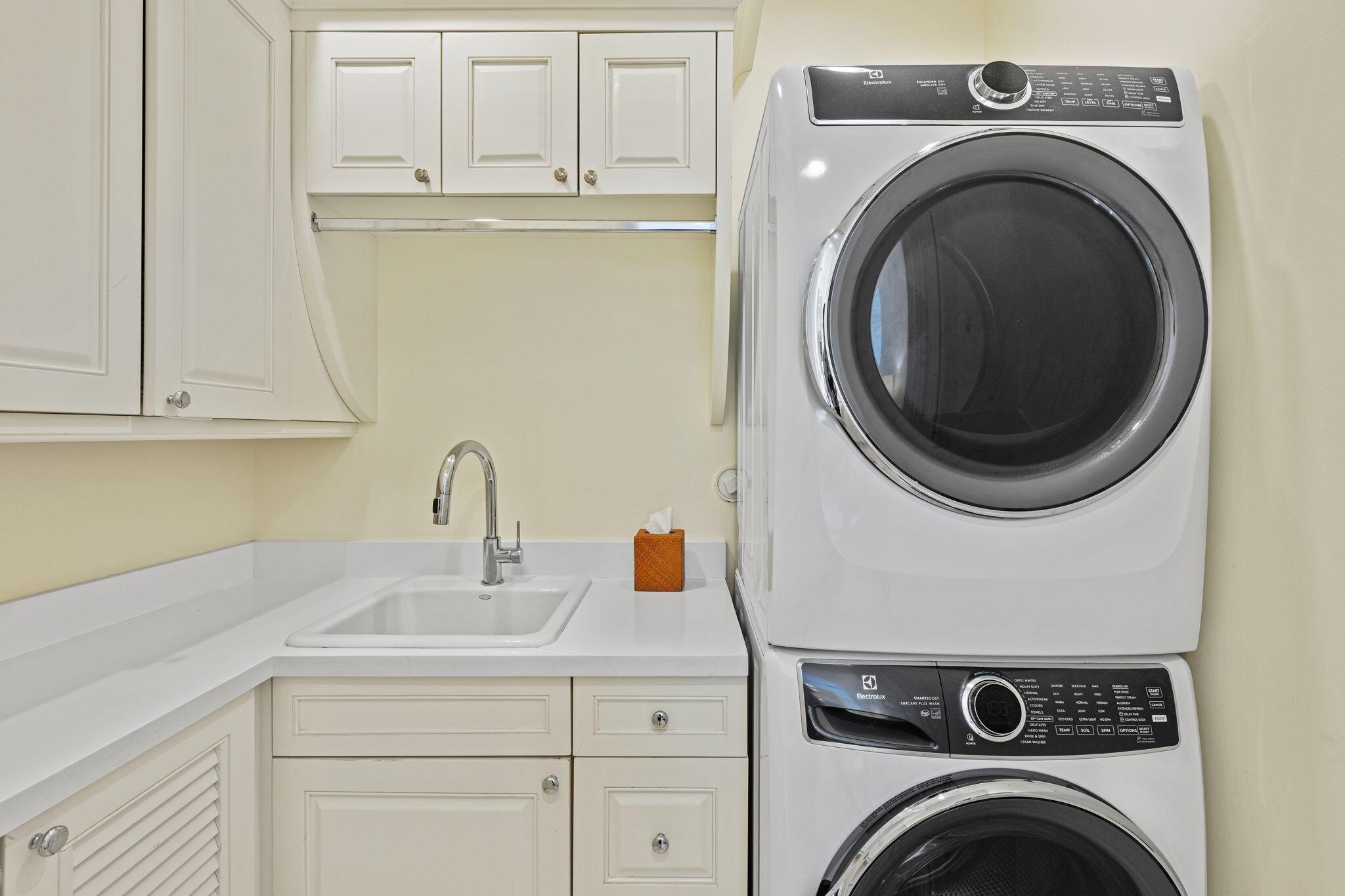 OLD PORT VILLAGE 2 - Residential