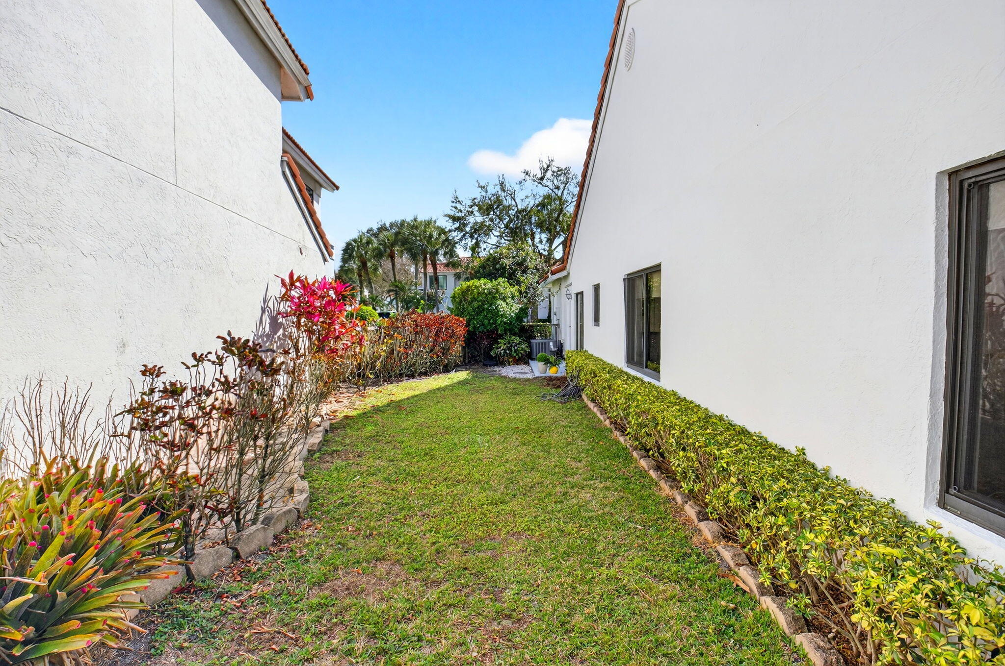 Wimbledon Villas of Via Verde - Residential