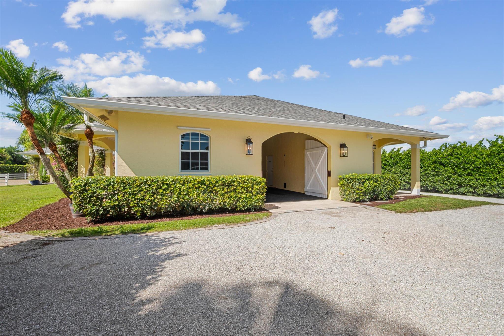 14466 Laurel Trail Barn, Wellington, FL, 33414/$260,000 4 14466 Laurel Trail Barn