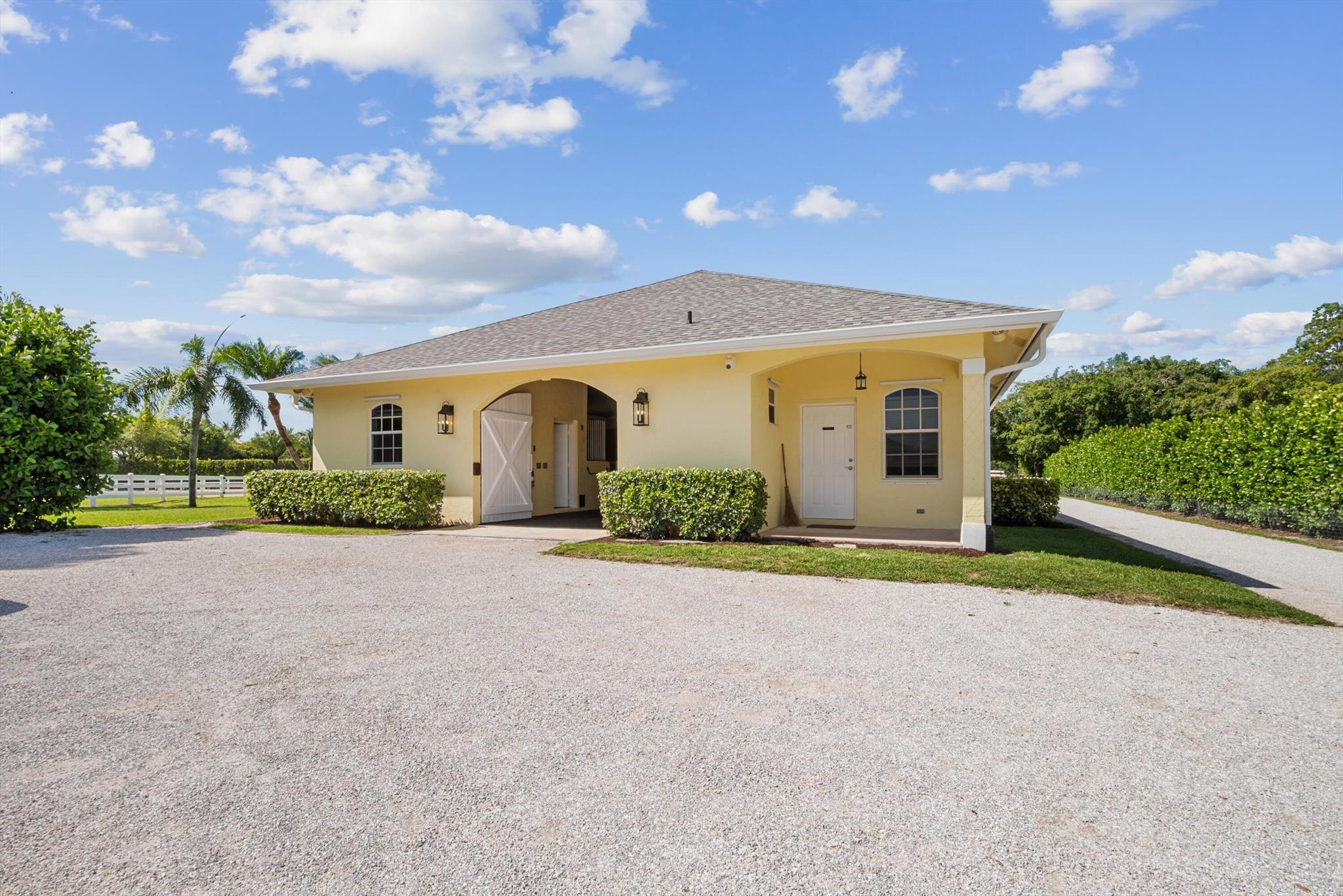 14466 Laurel Trail Barn, Wellington, FL, 33414/$260,000 2 14466 Laurel Trail Barn