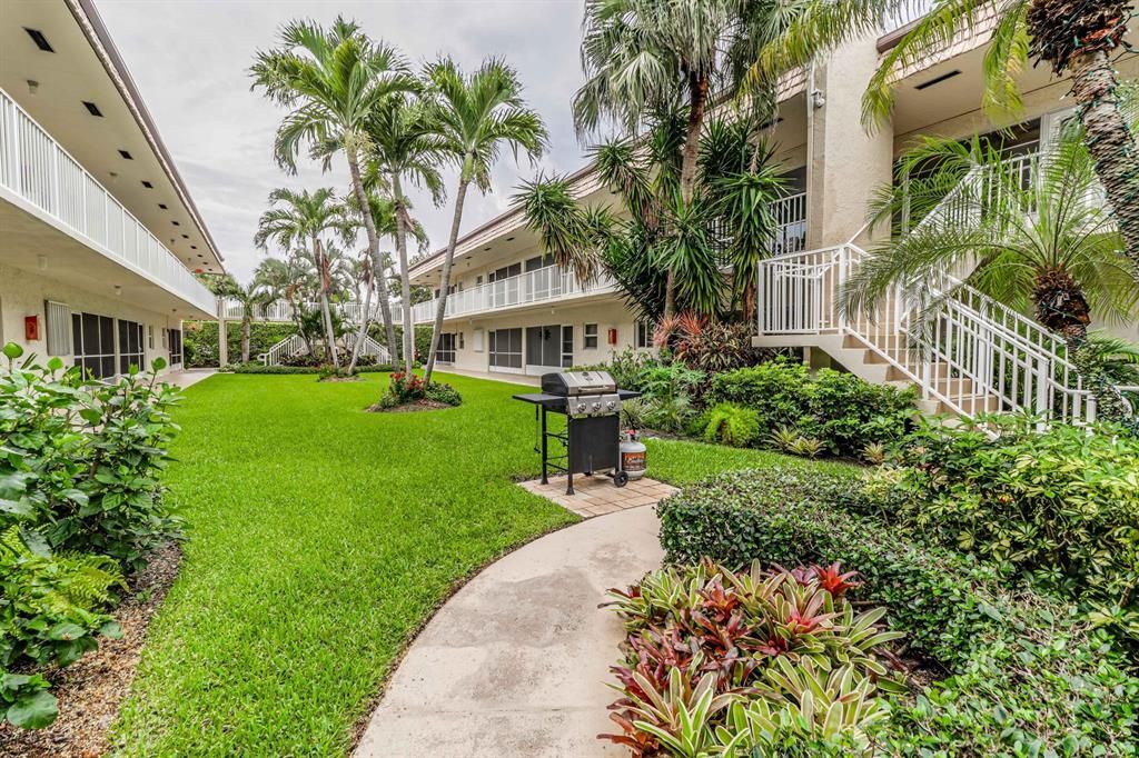 Photo of 624 Snug Harbor Drive #B18, Boynton Beach, FL 33435 (MLS # R10728580)