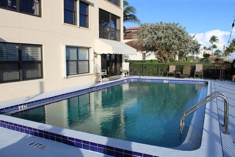 A home in Palm Beach Shores