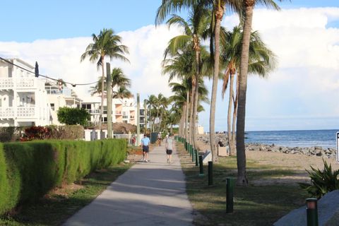 A home in Palm Beach Shores