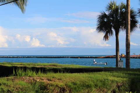 A home in Palm Beach Shores