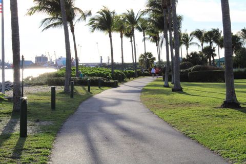 A home in Palm Beach Shores