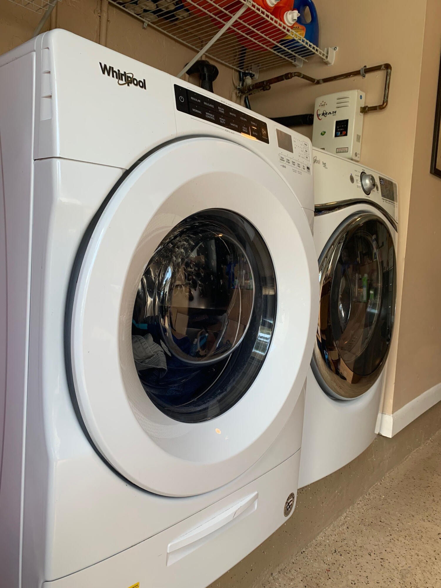 COUNTRY ISLES GARDEN HOMES - Residential Lease