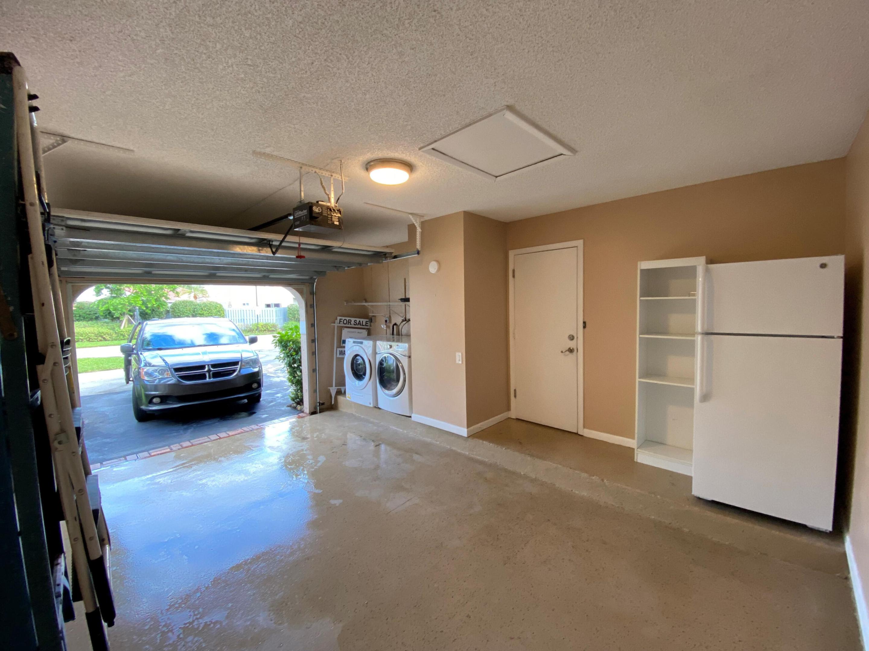 COUNTRY ISLES GARDEN HOMES - Residential Lease