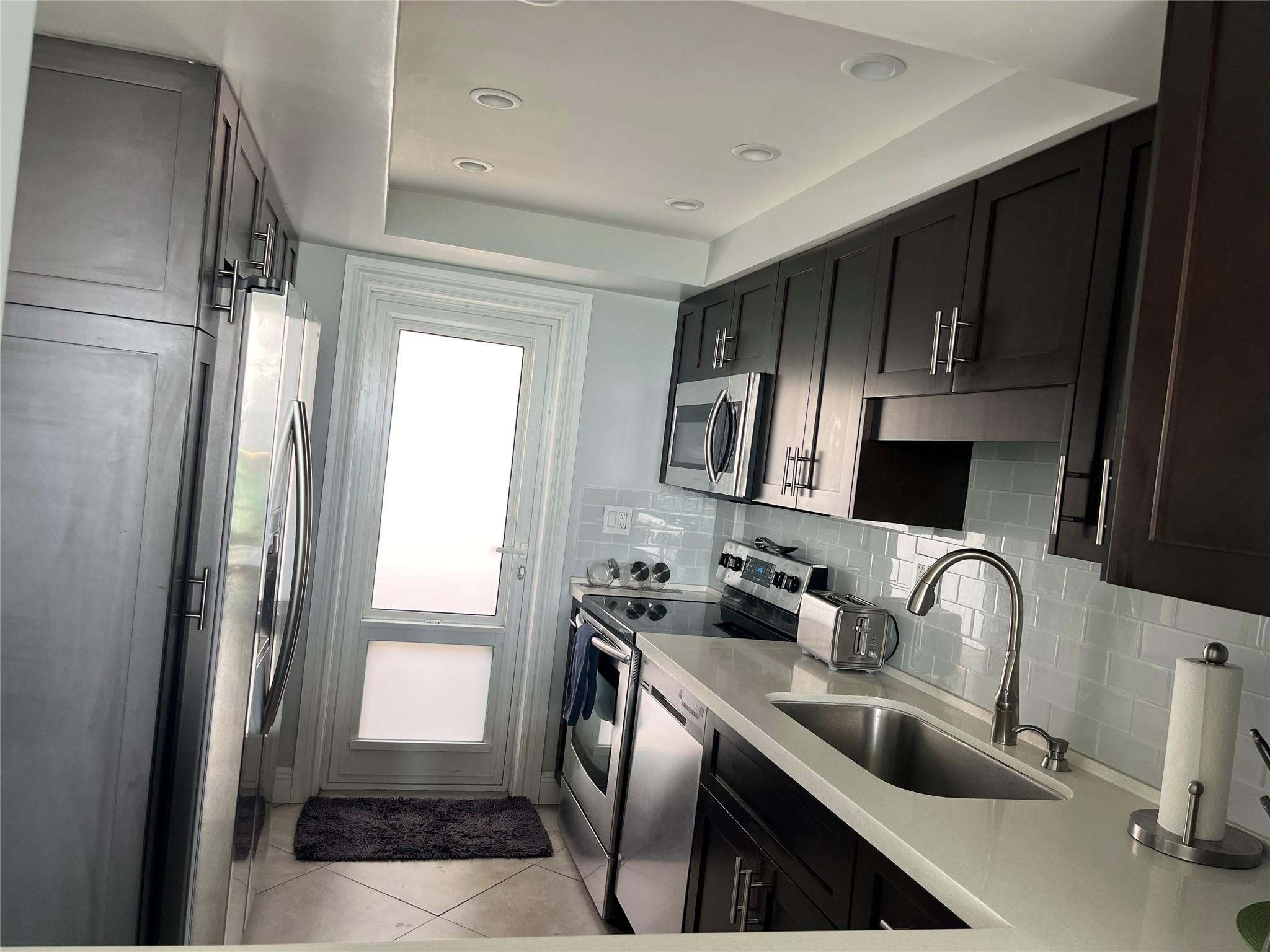 TIARA EAST CONDOMINIUM - Residential