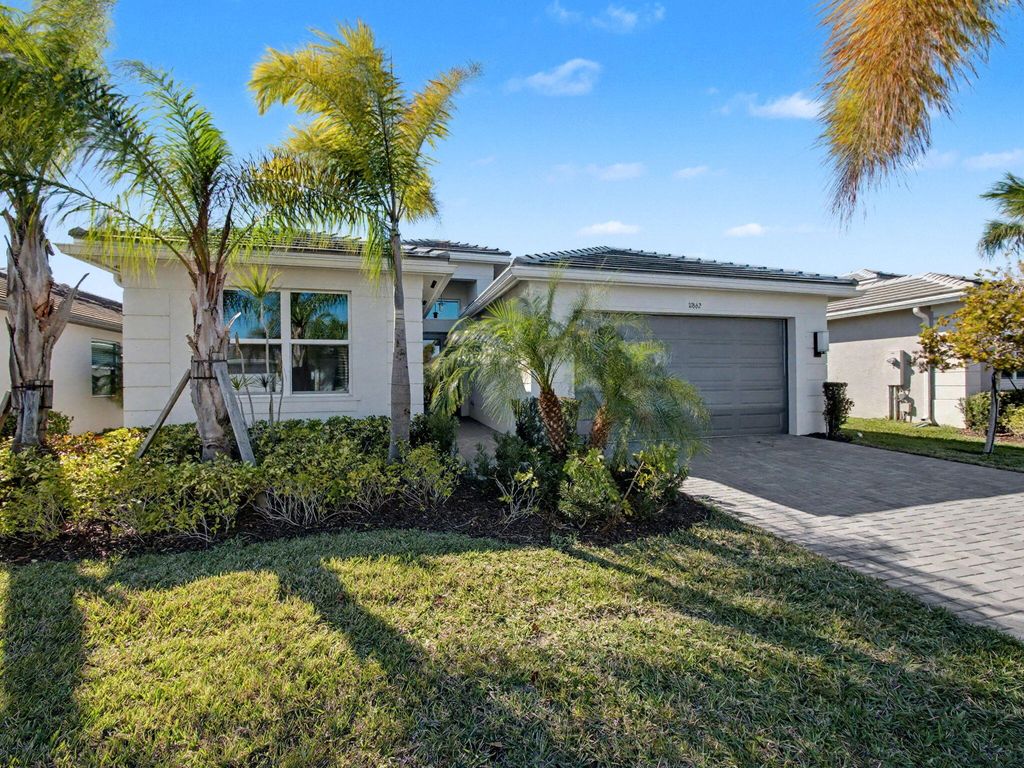 Photo of 11862 SW Bristol Bay Drive, Port Saint Lucie, FL 34987 (MLS # R11167290)
